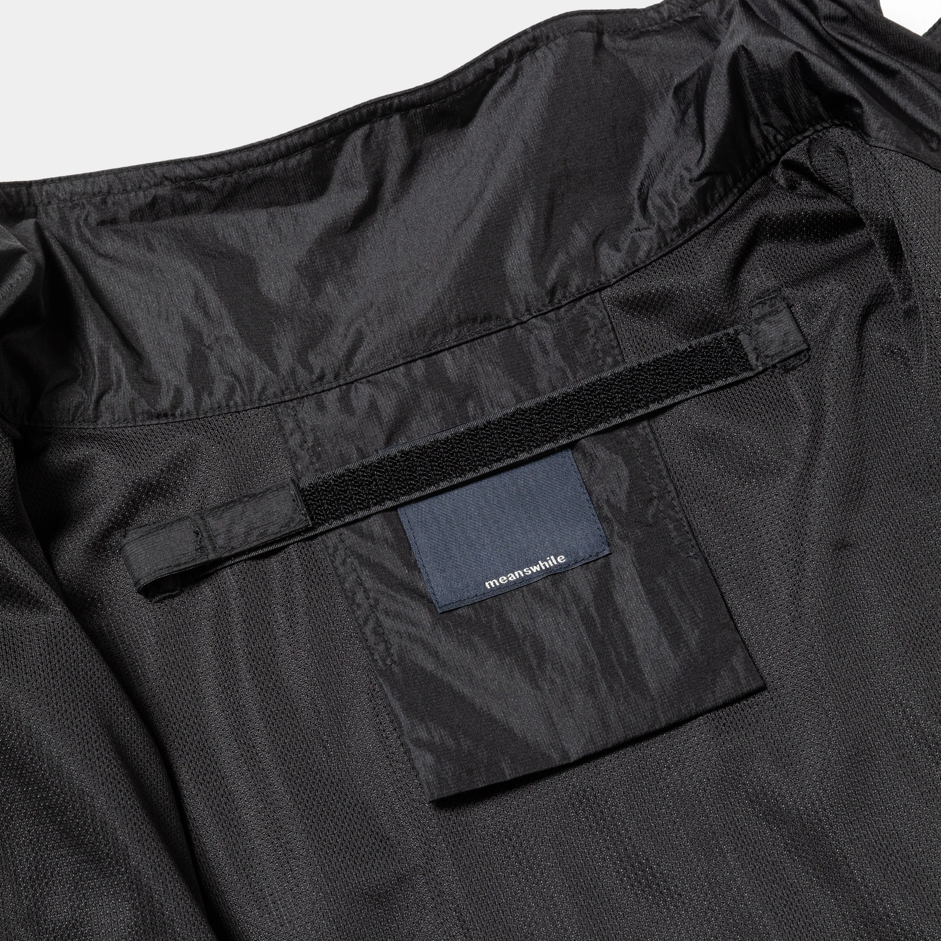Air Circulation System Wind Vest (Off Black)/MW-JKT25109