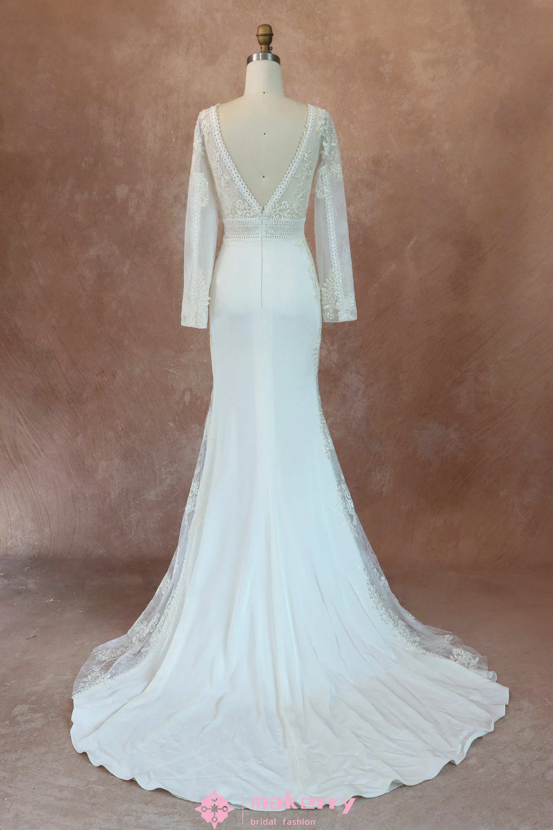 Mermaid Bateau Neckline Wedding Dress With Long Sleeves