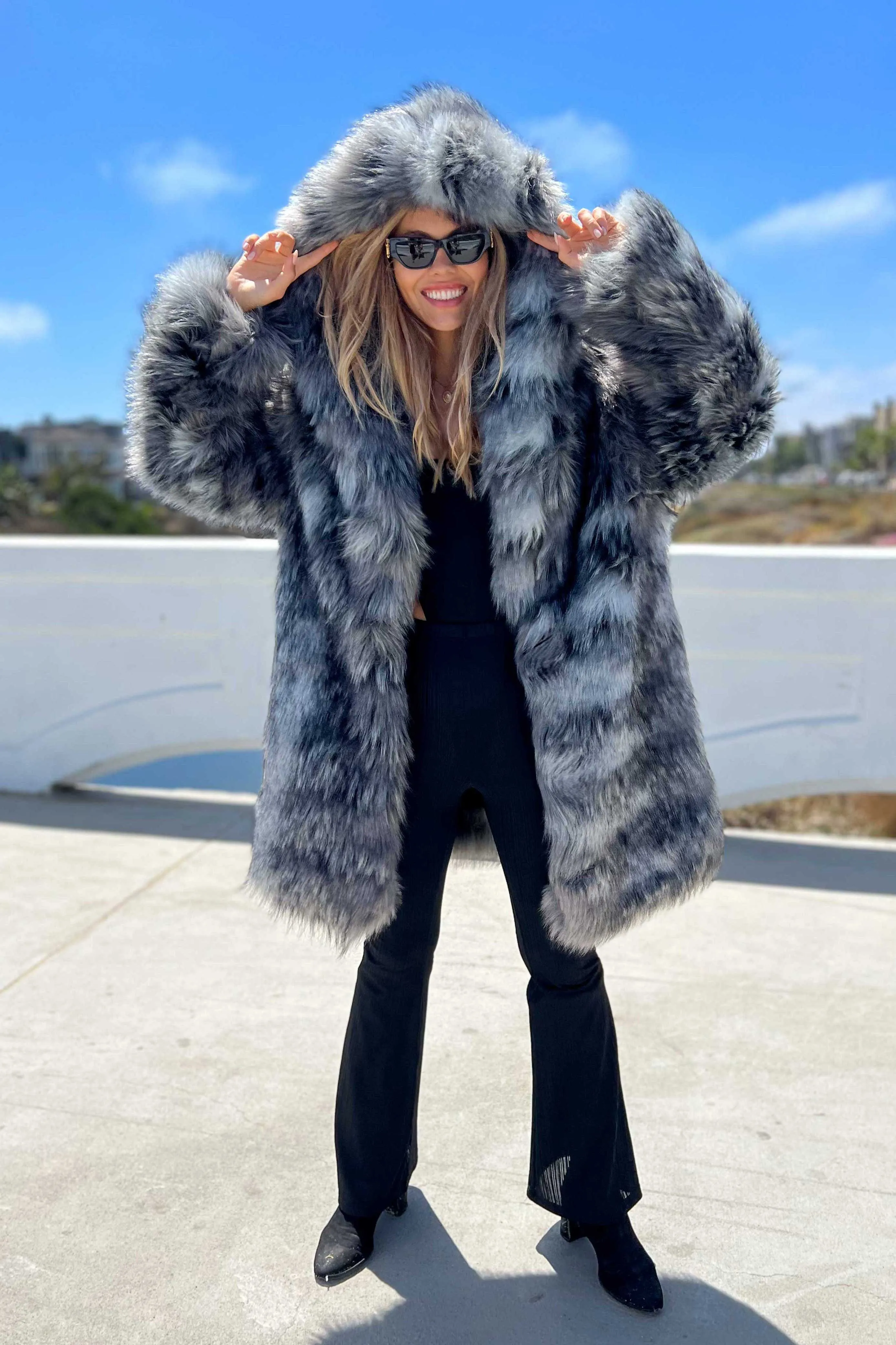 Women's Short Desert Warrior Coat in "Wolverine"